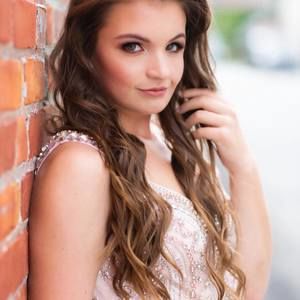 Meet your Posher, Claire